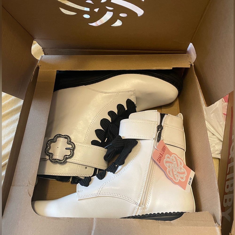 women’s boots